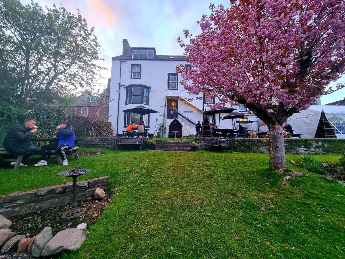 The Tower Gastro Pub & Apartments Crieff Bagian luar foto