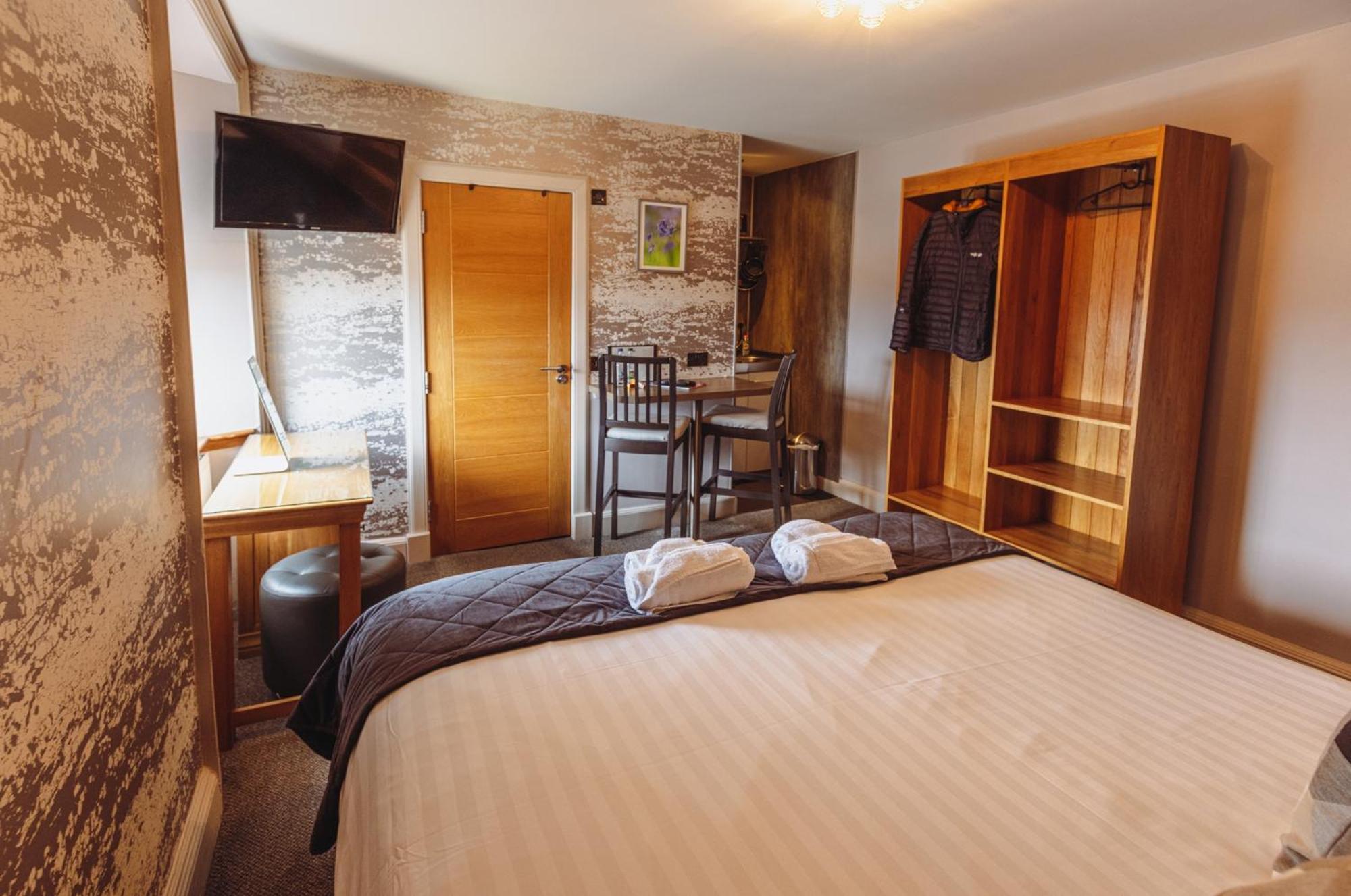 The Tower Gastro Pub & Apartments Crieff Ruang foto