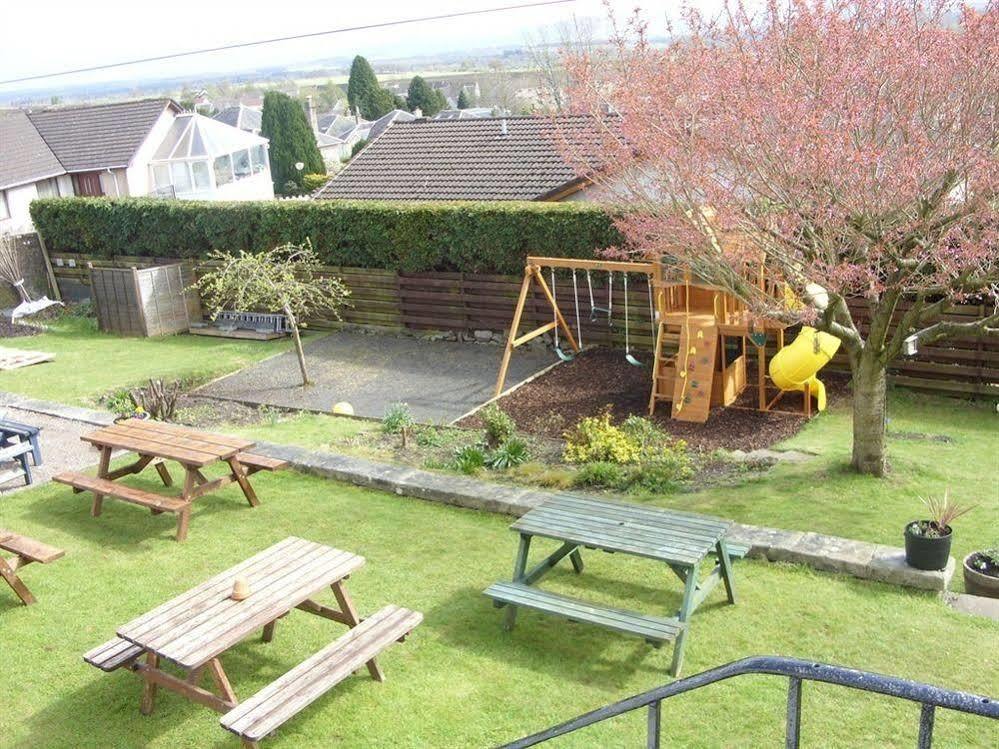 The Tower Gastro Pub & Apartments Crieff Bagian luar foto