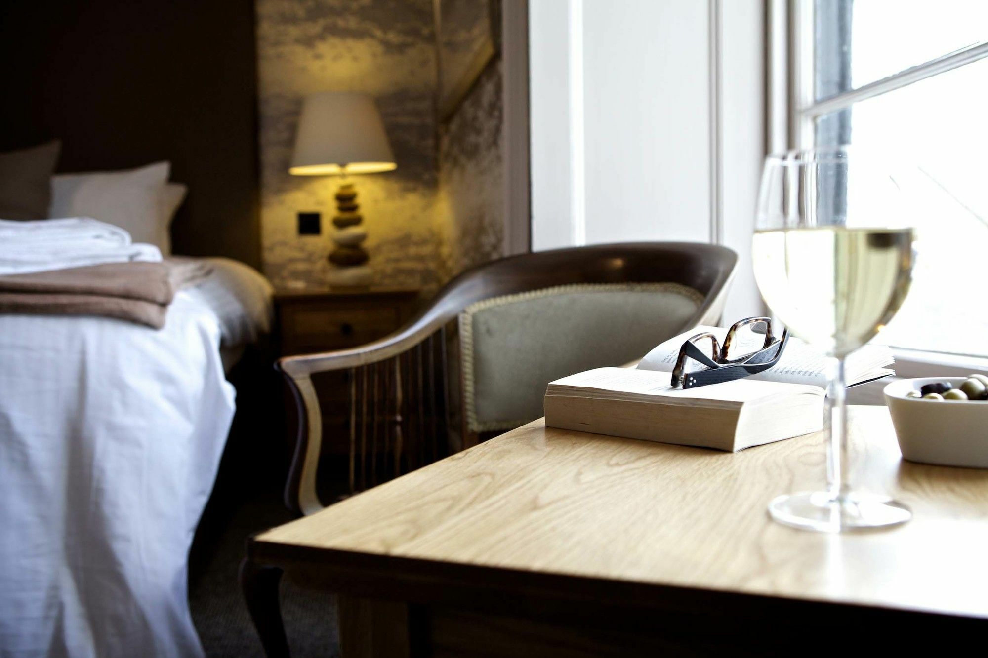 The Tower Gastro Pub & Apartments Crieff Bagian luar foto